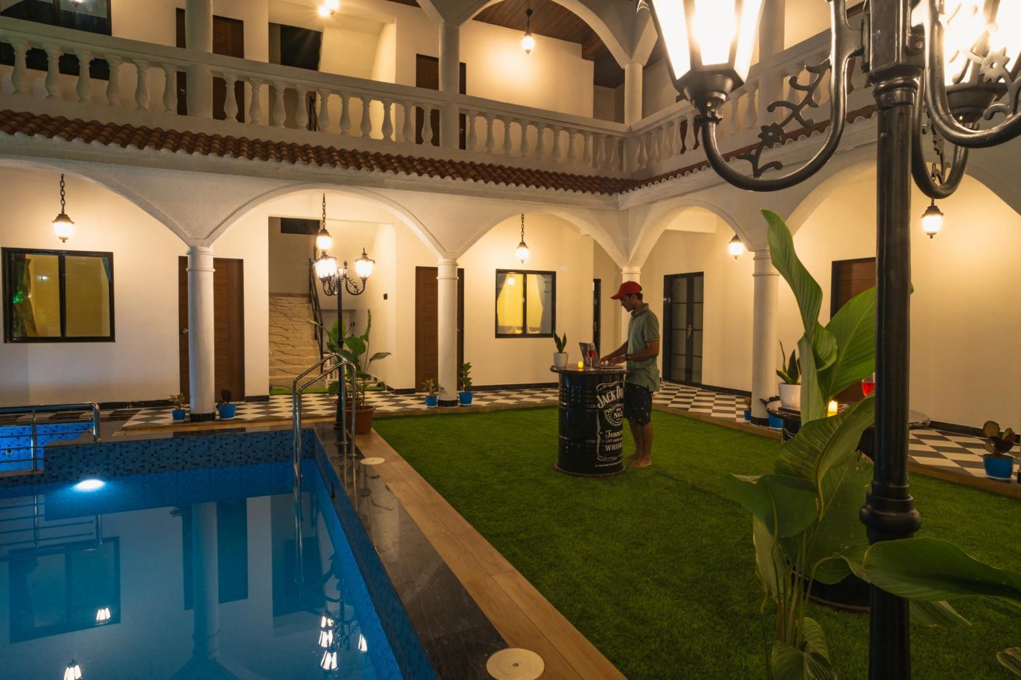 Hotel Sapphire Mansion Alībāg Zewnętrze zdjęcie